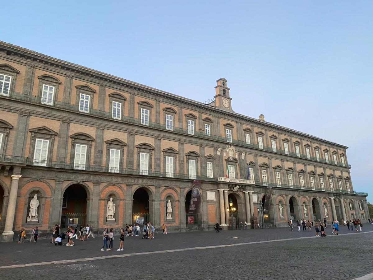 Casa Tiare, The Heart Of Piazza Plebiscito Apartment Napoli Ngoại thất bức ảnh